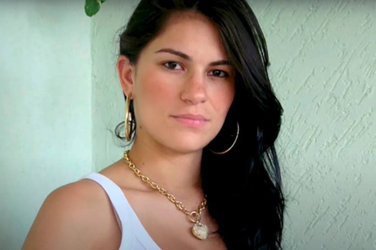 Foto: objetos de Eliza Samudio são entregues à mãe após 15 anos