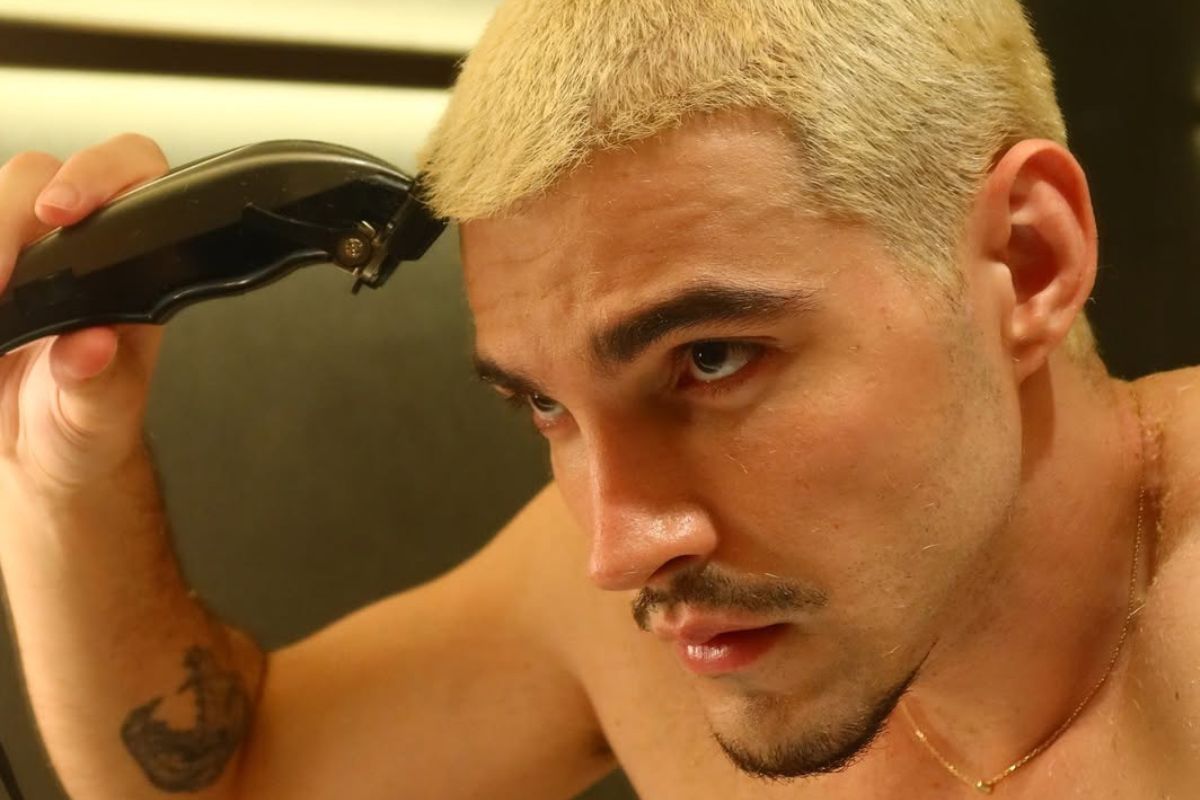 Veja antes e depois de Jão após cantor reaparecer irreconhecível