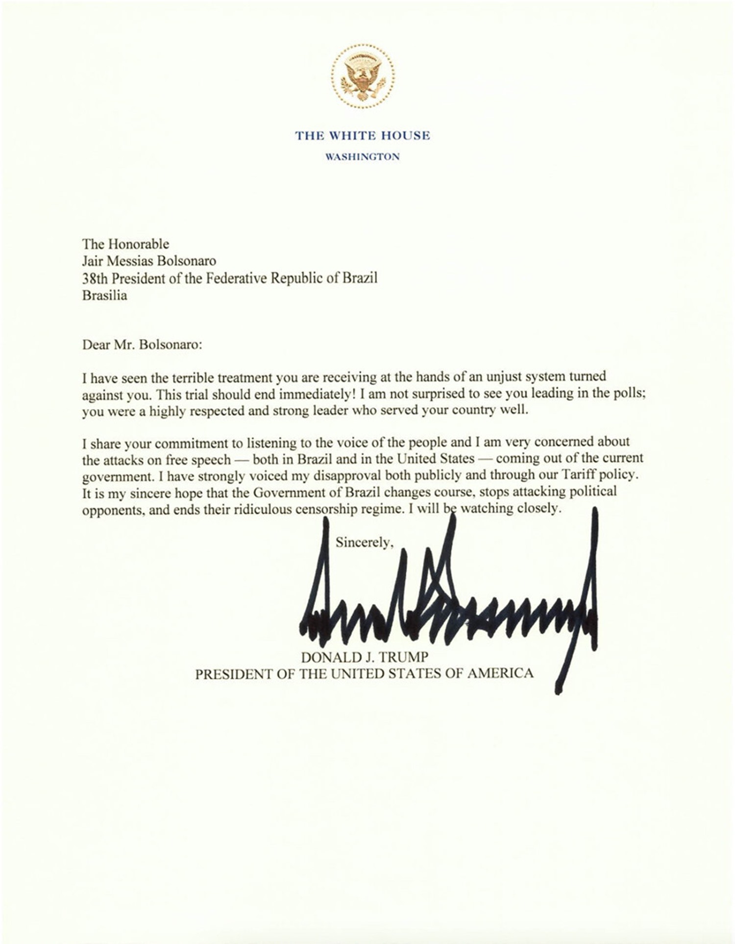 imagem colorida de Donald Trump envia carta para Jair Bolsonaro, e exalta o ex-presidente do Brasil