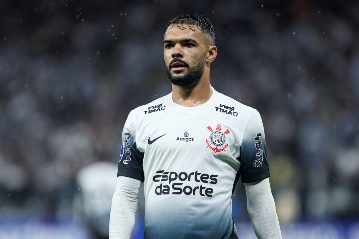 Cuiabá cobra Corinthians publicamente por dívida com Raniele. Veja