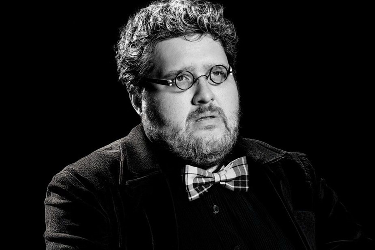 Felipe Hintze celebra papel de Jô no teatro: “Responsabilidade imensa”