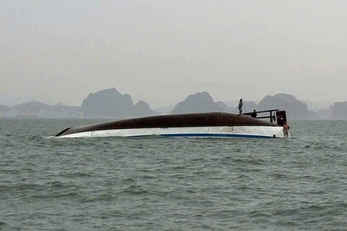 Naufrágio de barco turístico no Vietnã deixa dezenas de mortos