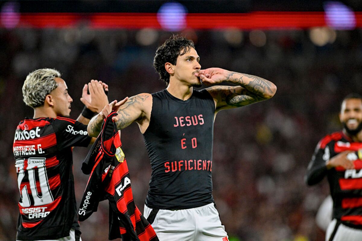 Após vitória, Pedro manda recado a dirigente do Flamengo