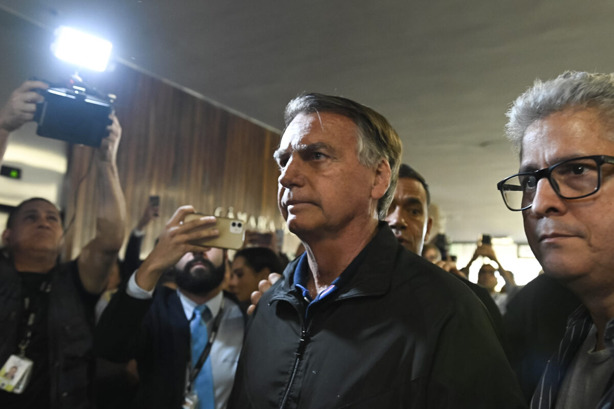 Após decisão de Moraes, Bolsonaro não participa de coletiva do PL
