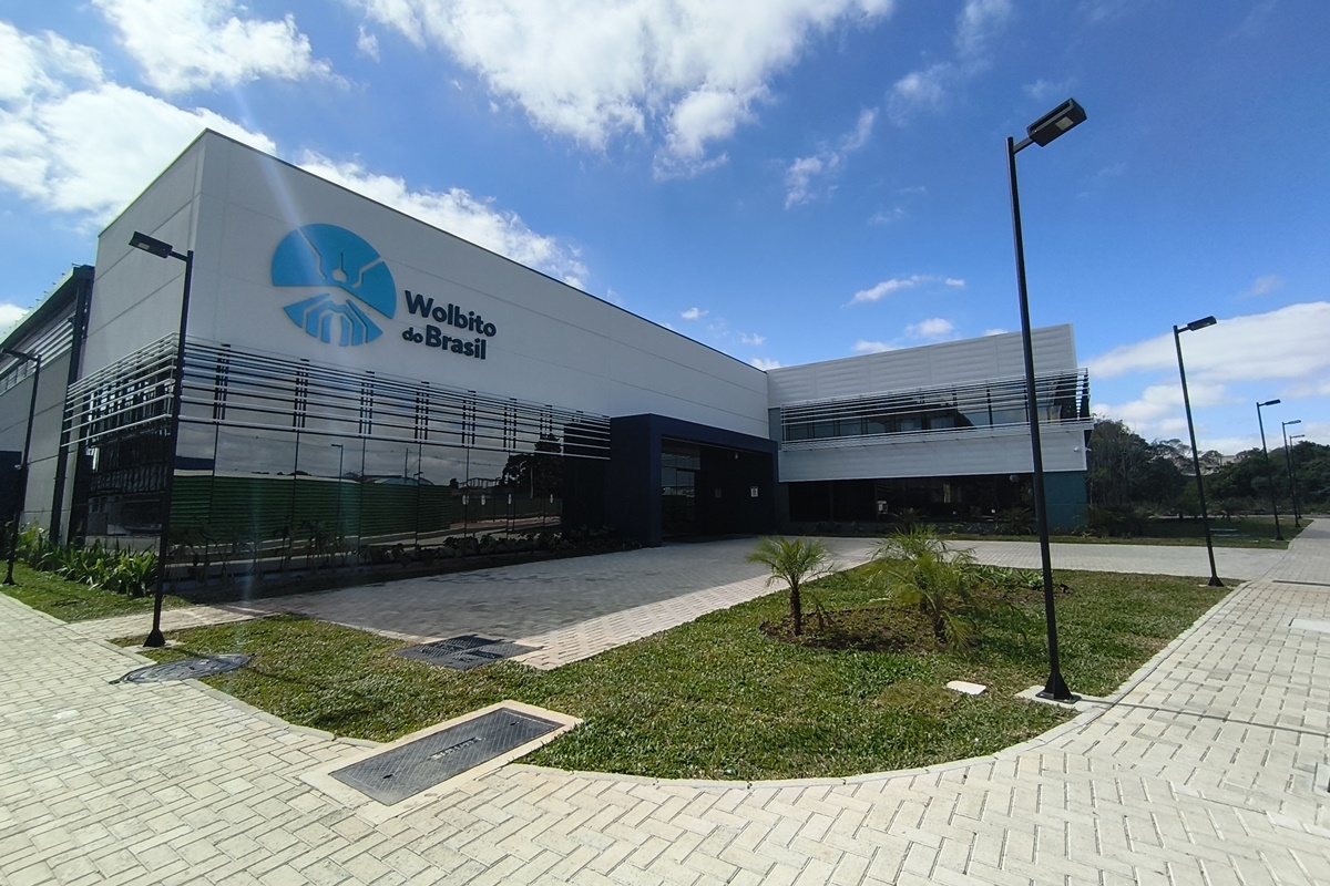 Brasil inaugura a maior biofábrica do mundo de mosquitos contra dengue
