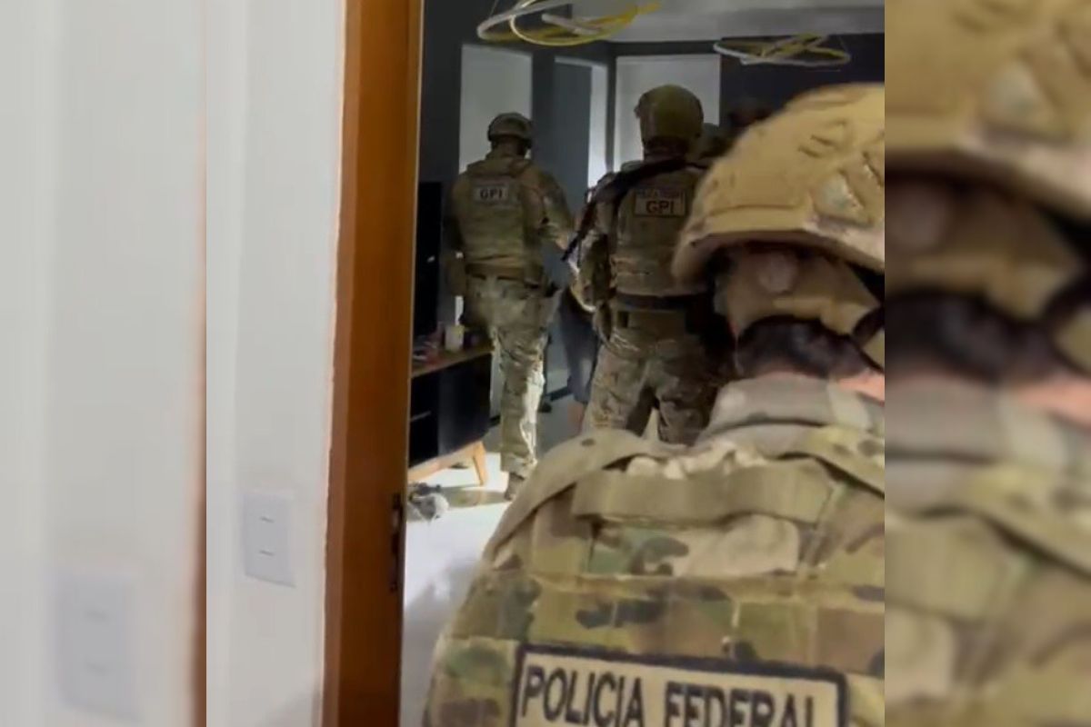 Traficante que trocava etiqueta de malas para exportar cocaína é preso