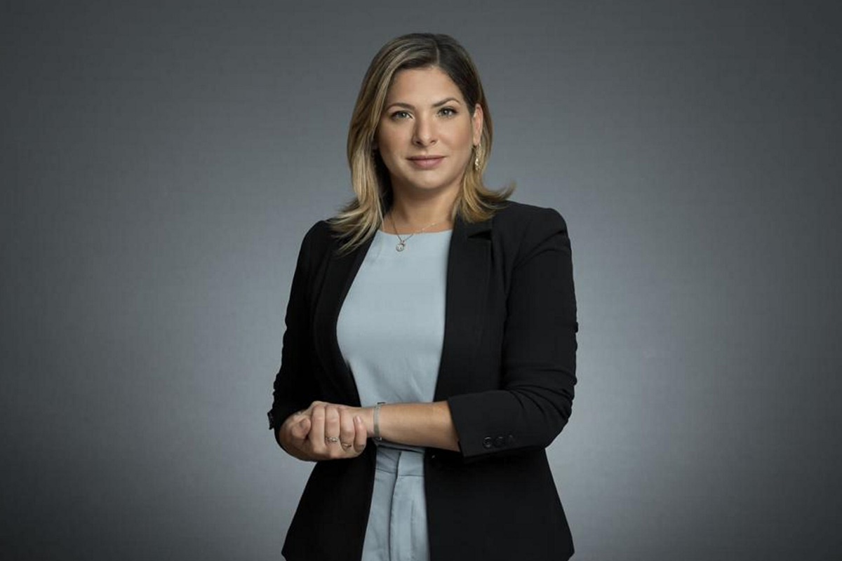 Carro blindado e ameaças: a vida de Daniela Lima