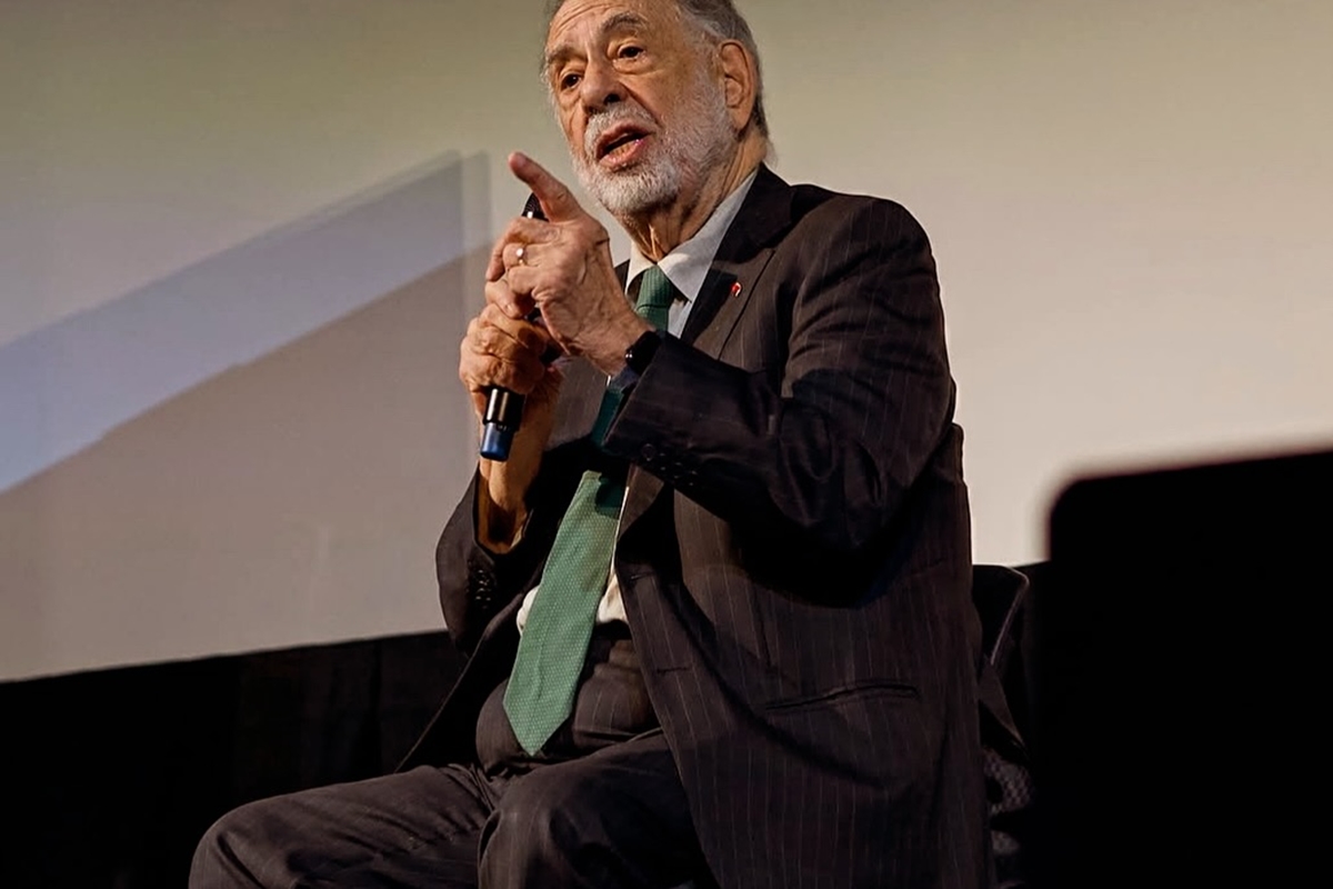 Ícone do Cinema Francis Ford Coppola Hospitalizado em Roma aos 86 Anos: Preocupações com a Saúde do Maestro