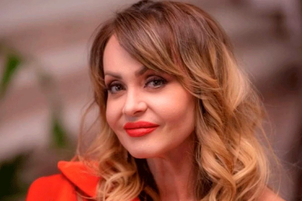 Gaby Spanic assina contrato e está oficialmente em A Fazenda 17