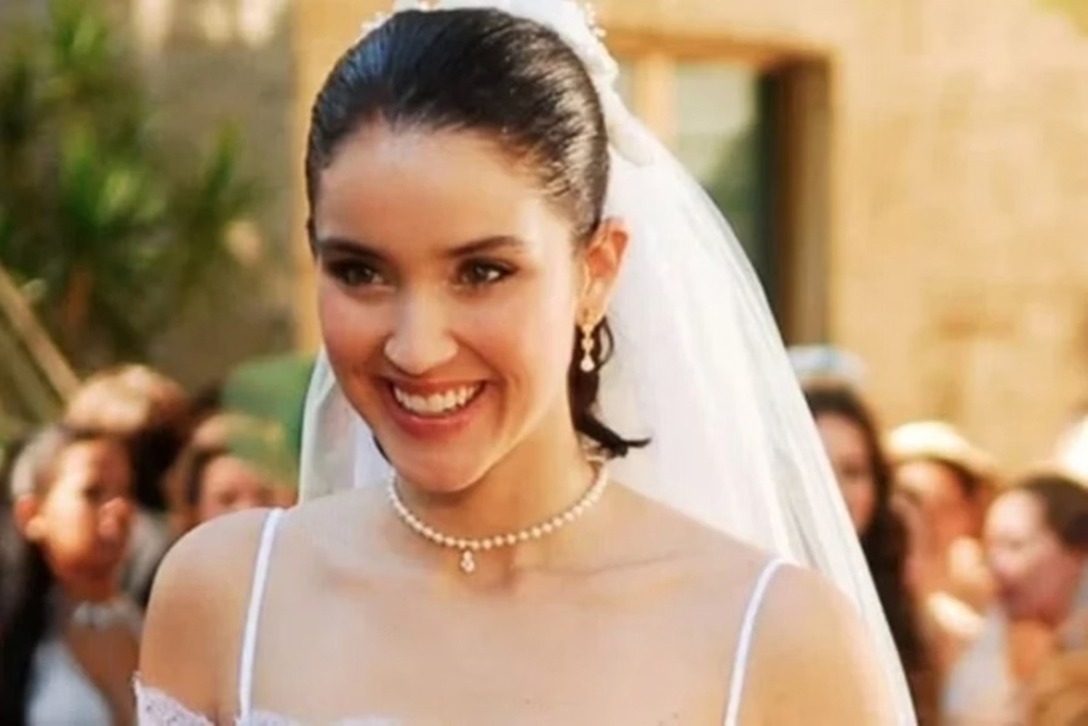Ex-atriz famosa da Globo é vista trabalhando em quiosque de shopping