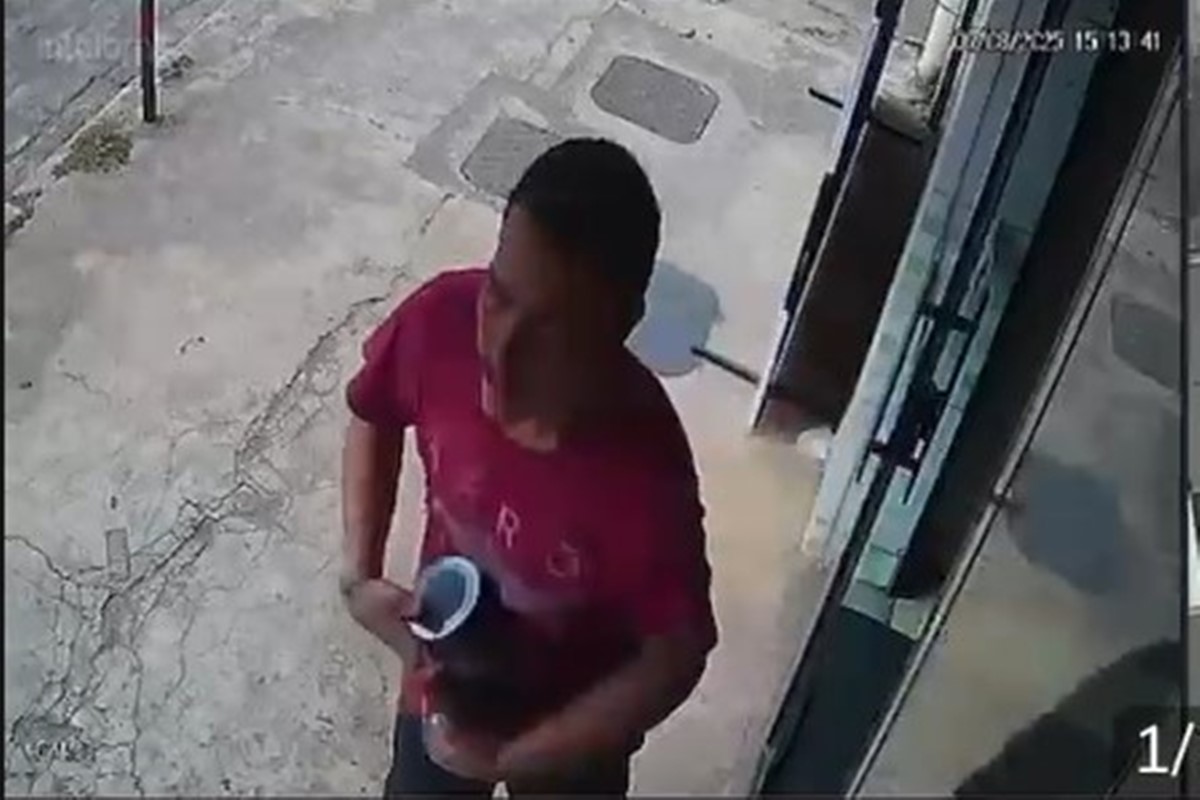 Ladrão cara de pau consegue furtar creatina sem entrar em loja no DF