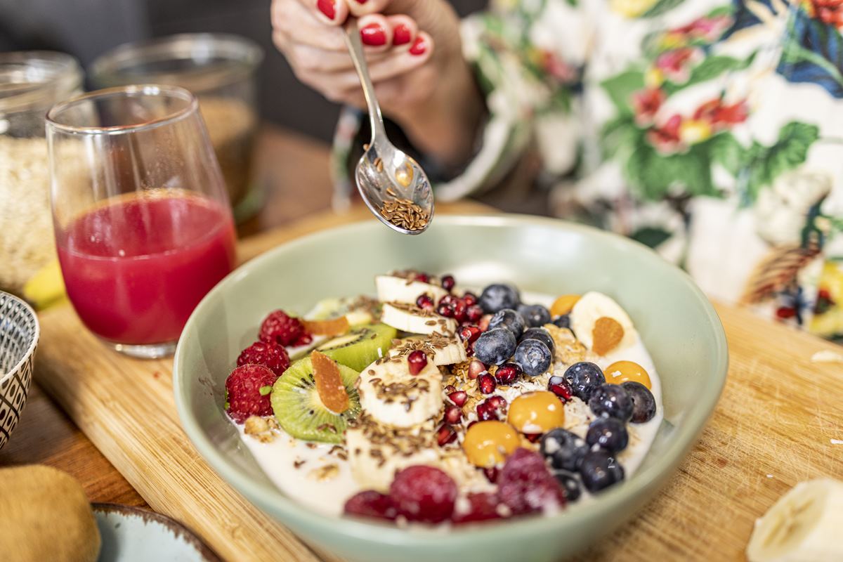 7 frutas que transformam o corpo em uma “máquina” de produzir colágeno