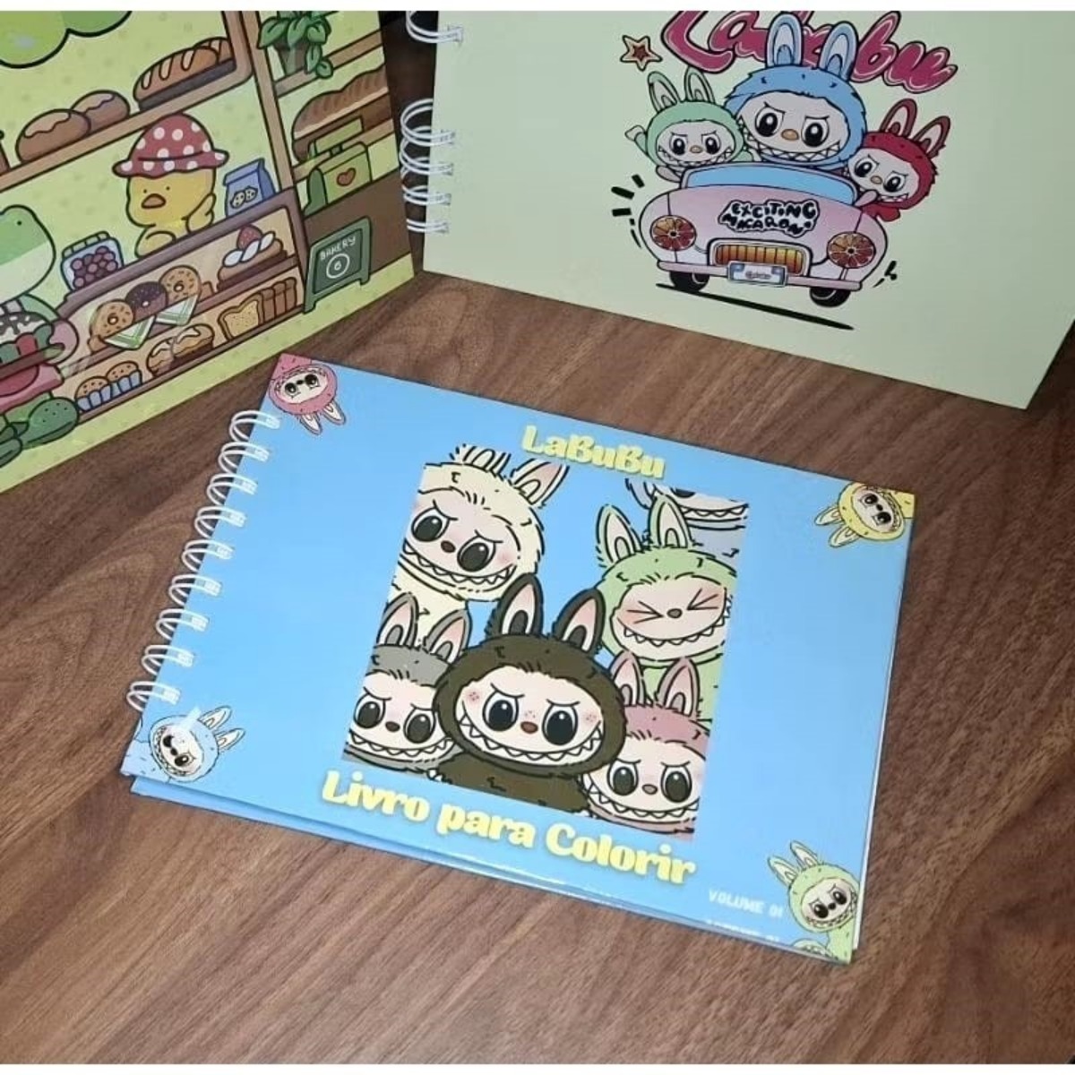 livro de colorir do Labubu - Metrópoles