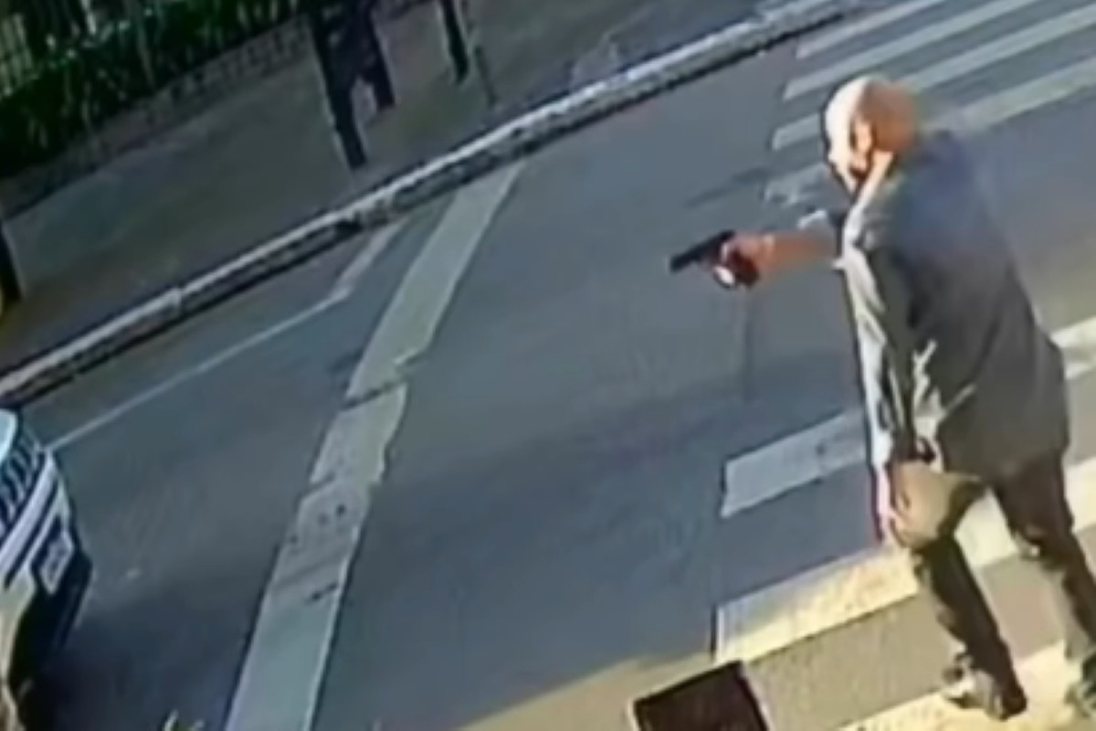Vídeo: segurança armado impede roubo de celular no centro de SP