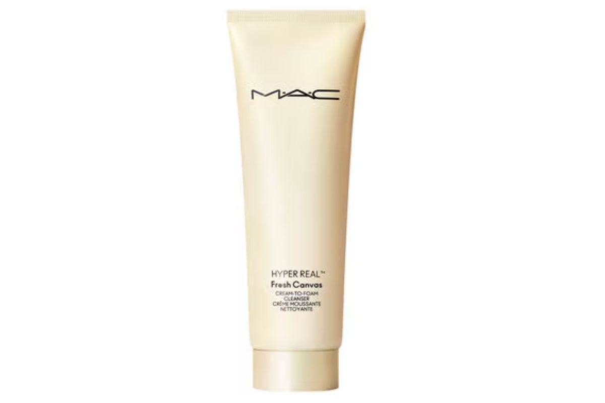 Sabonete Facial em Espuma Hyper Real™