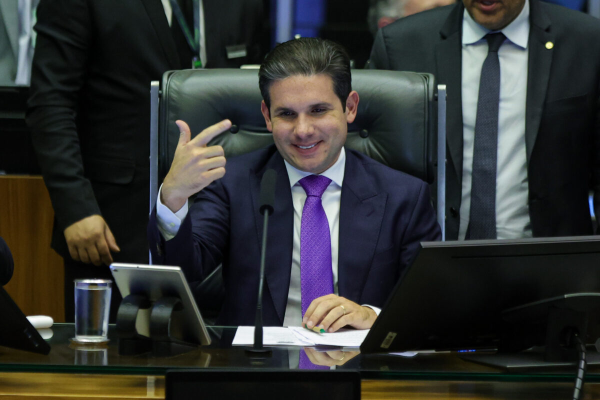 Motta defende “independência” como forma de equilíbrio e contra a polarização