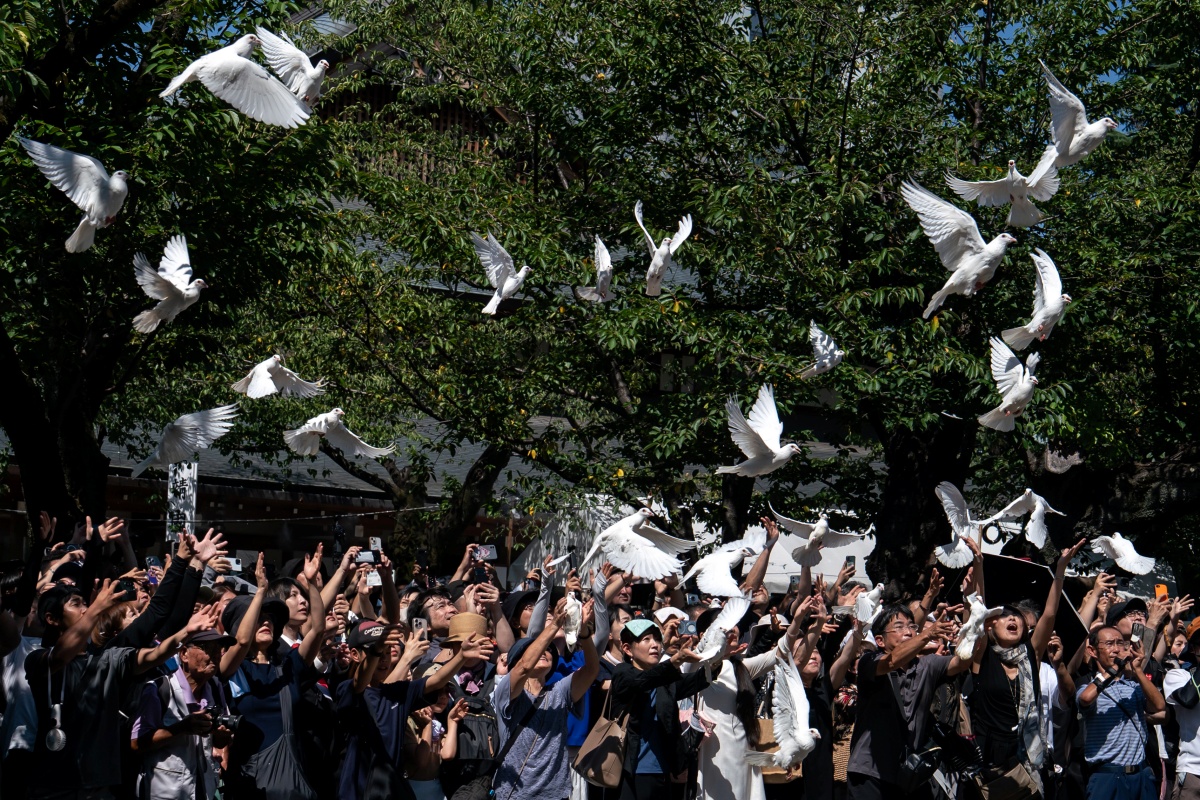 Japão celebra 80 anos de rendição na 2ª Guerra em meio a apelos de paz