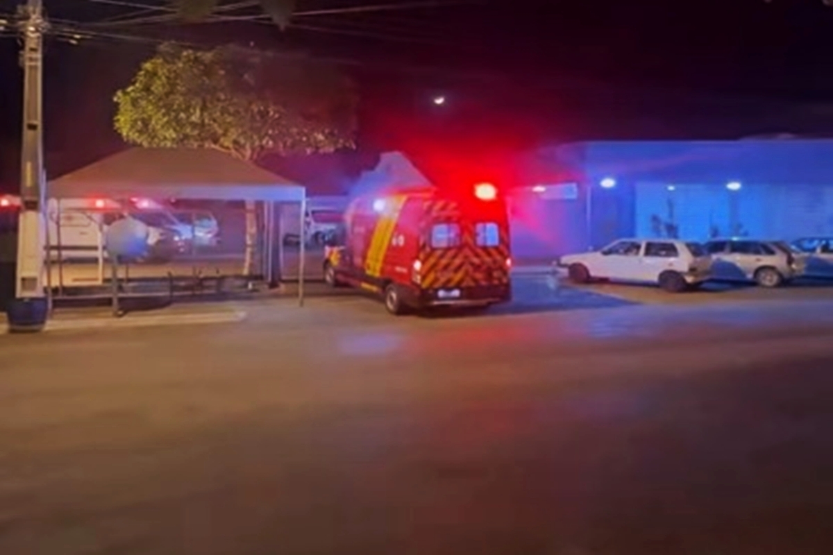 Caminhão-baú de dupla sertaneja atropela múltiplas vítimas em GO