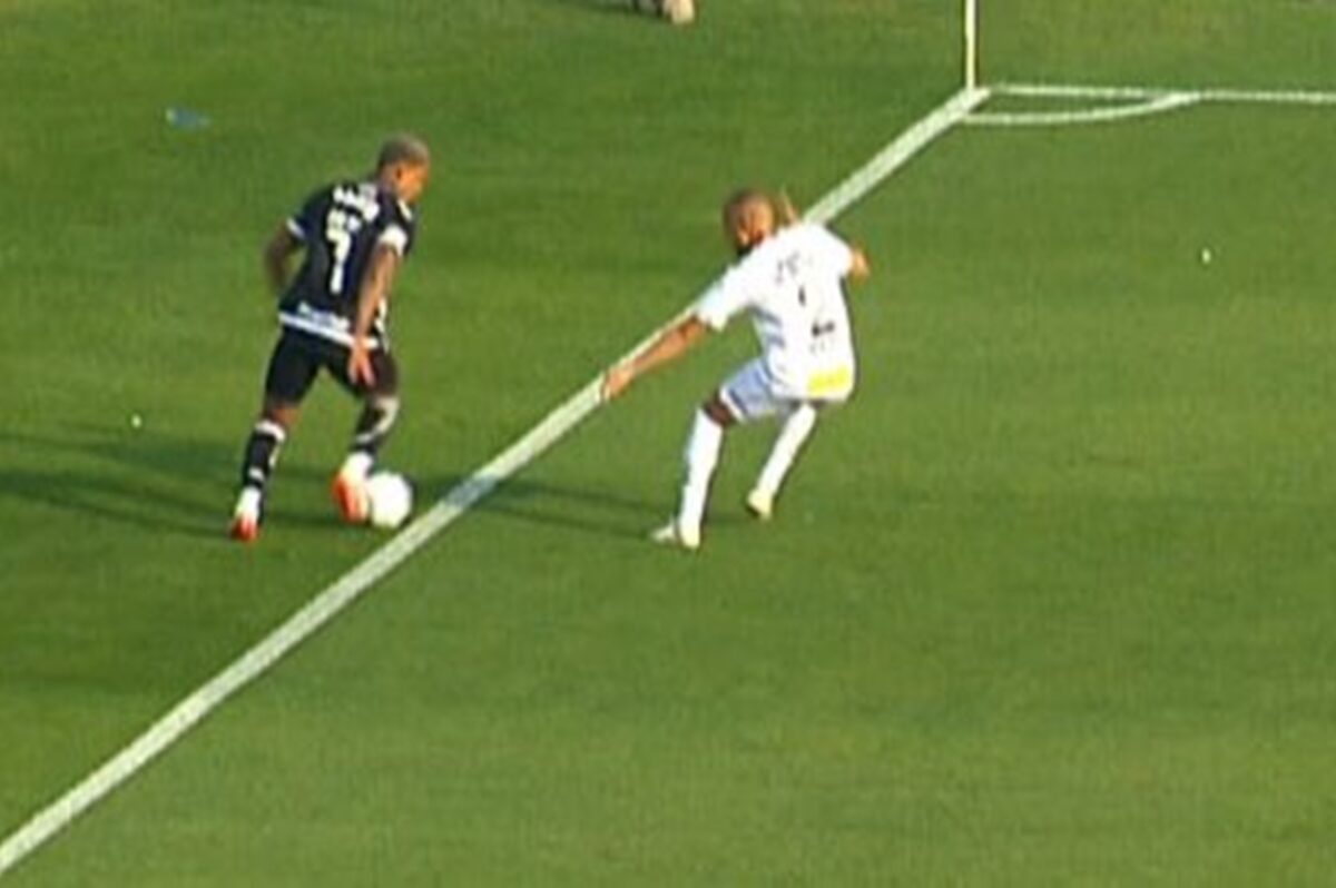 Foto colorida de Vasco e Santos - Metrópoles