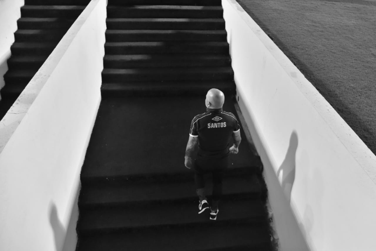 Saiba quais são as exigências de Sampaoli para retornar ao Santos