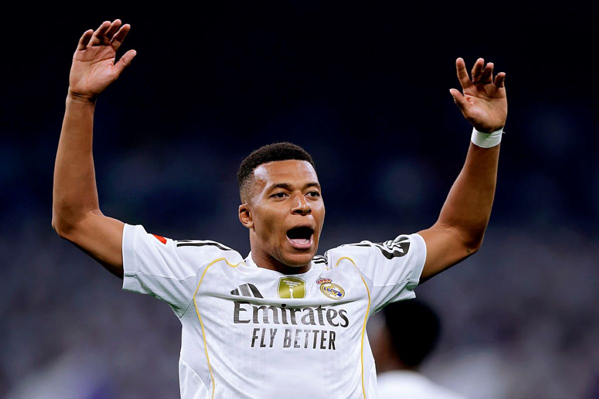 Com gol de Mbappé, Real Madrid bate Osasuna na estreia pelo Espanhol