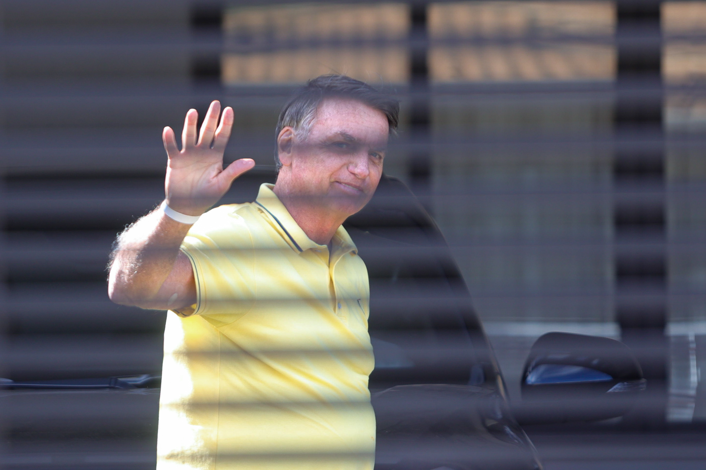 Jair Renan diz que monitoramento de Bolsonaro é “perseguição política”