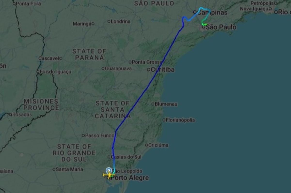 Avião sem identificação da Força Aérea dos EUA pousa em Guarulhos