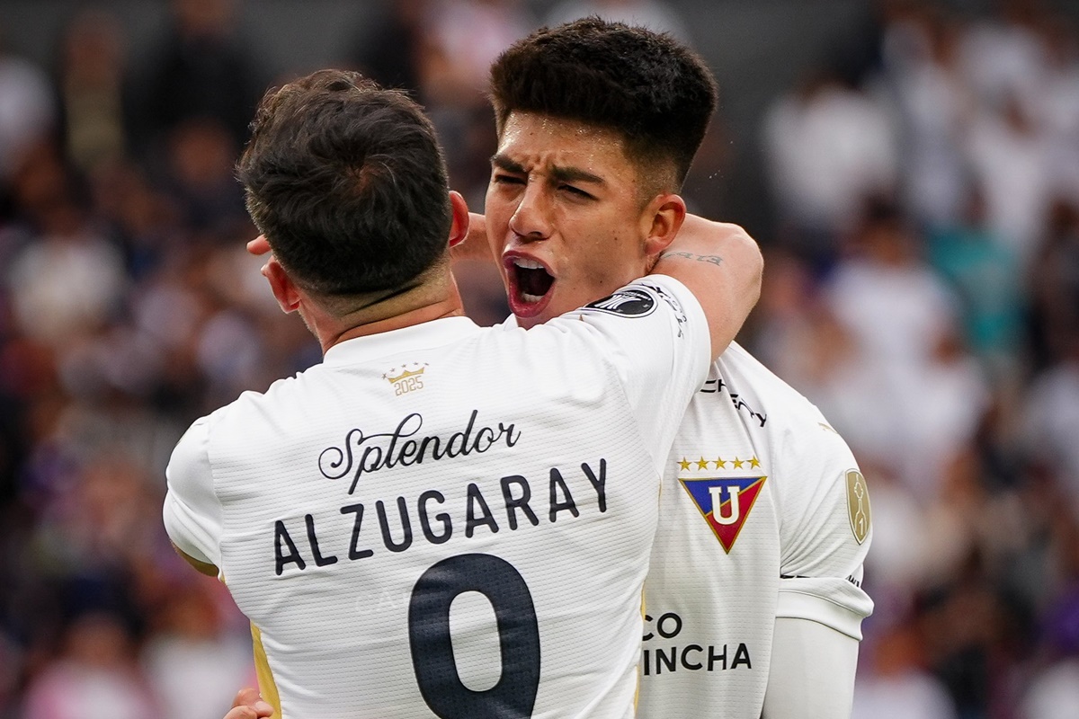 LDU vence Botafogo, reverte desvantagem e segue na Libertadores