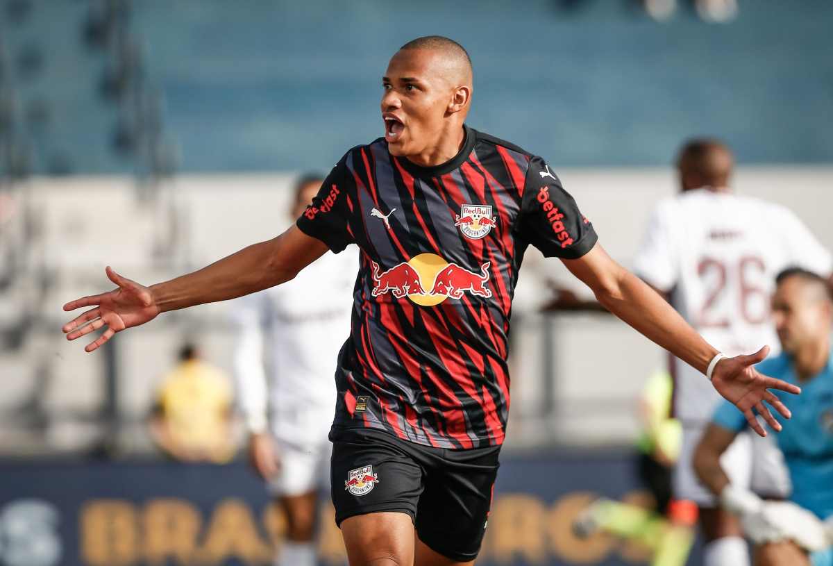 Red Bull Bragantino se reabilita e goleia Fluminense por 4 x 2