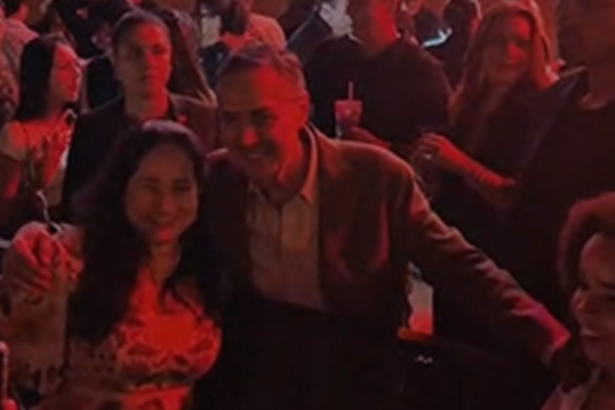 Presidente do STF é tietado em show em Brasília. Veja vídeo
