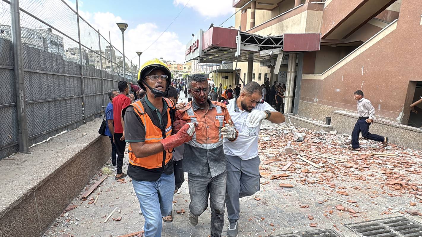 Gaza: Israel ataca hospital e deixa 15 mortos, incluindo jornalistas
