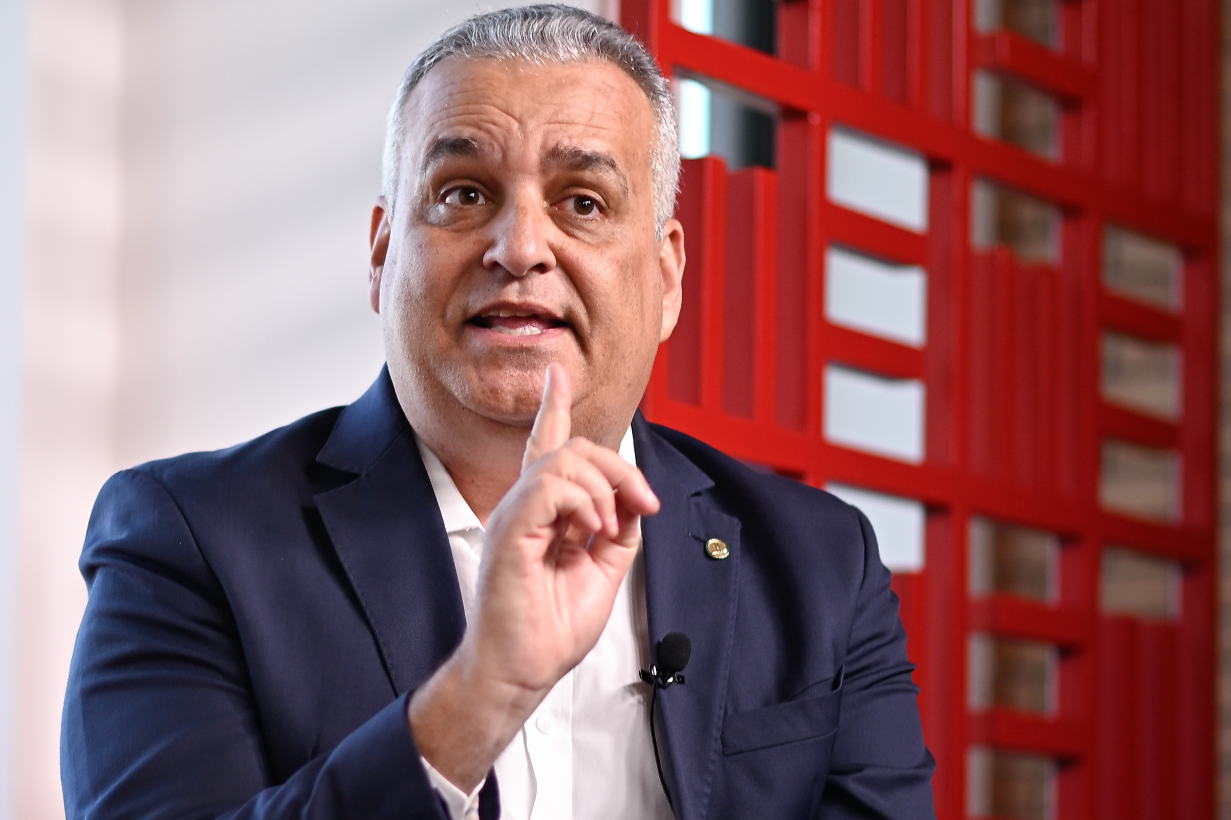 CPMI vai investigar dinheiro de fraude ao INSS no exterior