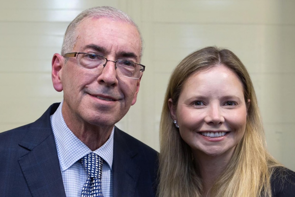 PL que pode beneficiar Eduardo Cunha foi apresentado pela filha dele