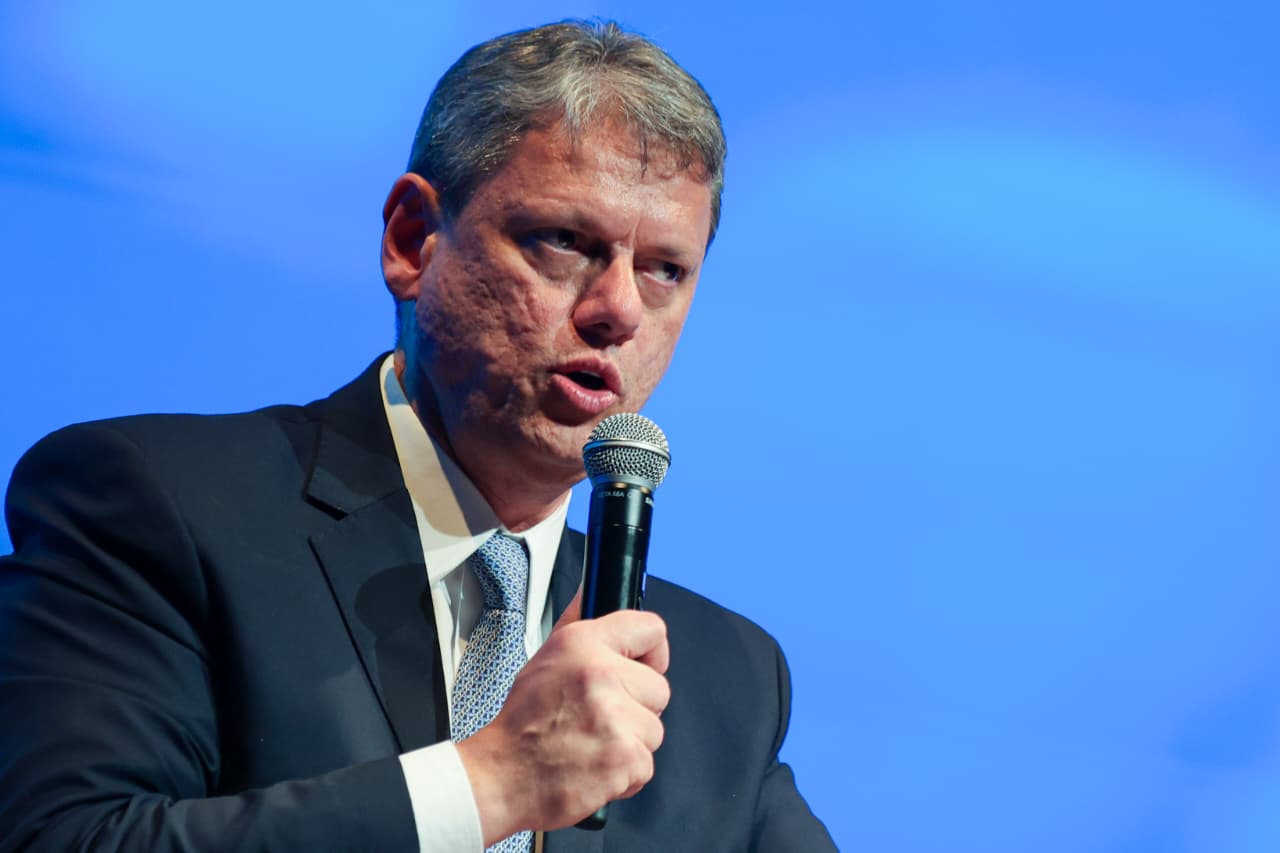 Pai de ministro de Lula diz torcer para que Tarcísio dispute Planalto