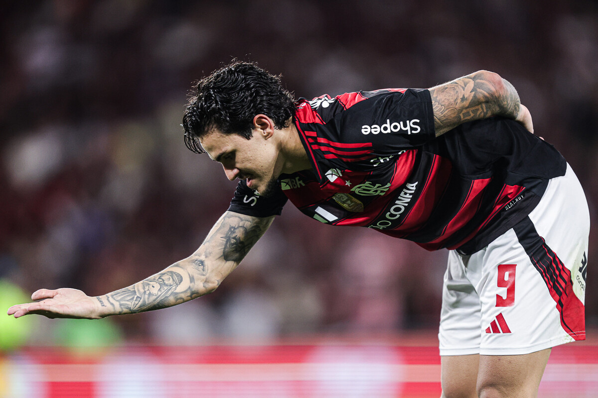 Pedro marca três vezes e chega aos 100 gols no Maracanã; confira