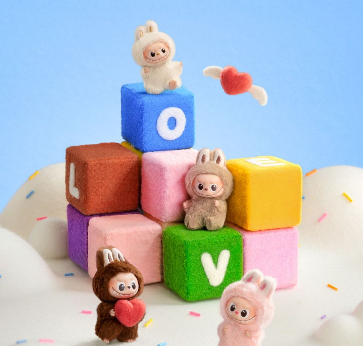 Modelos da nova linha do boneco Labubu - Metrópoles