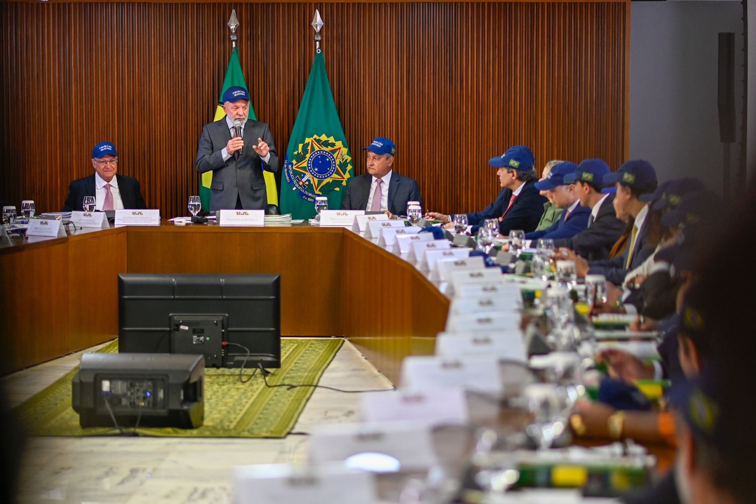Saiba como foi a reunião do presidente Lula com os ministros nesta 3ª