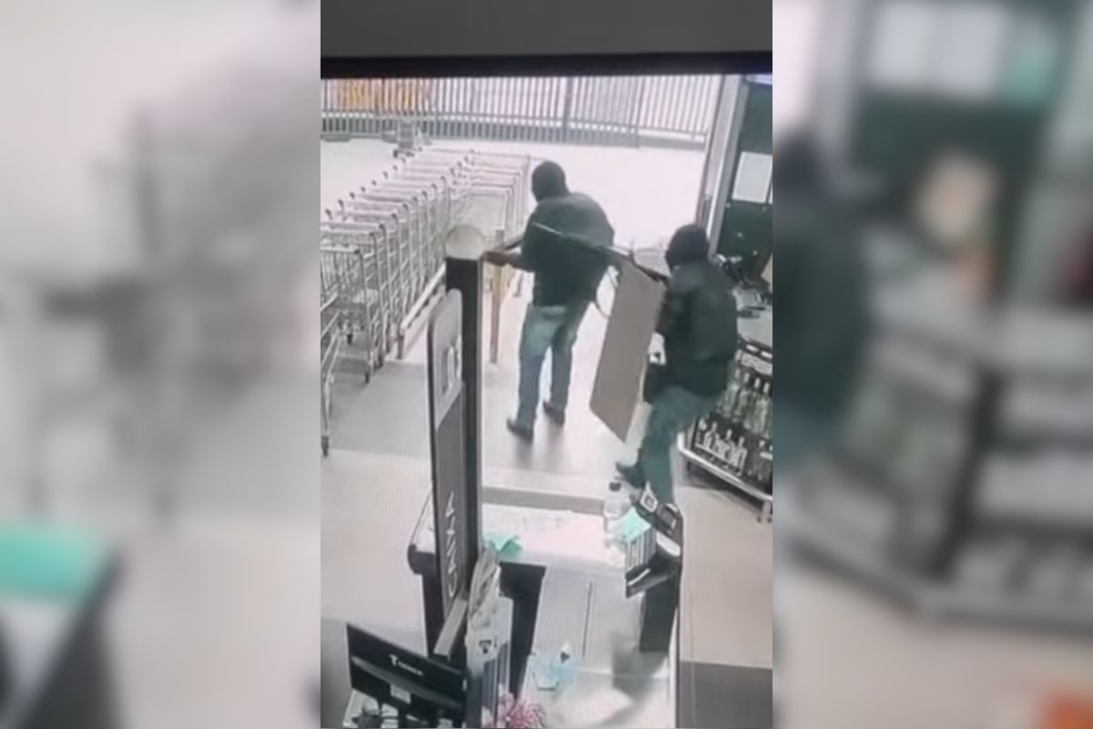 Tiros e pânico em supermercado: veja ação de ladrões de carro-forte