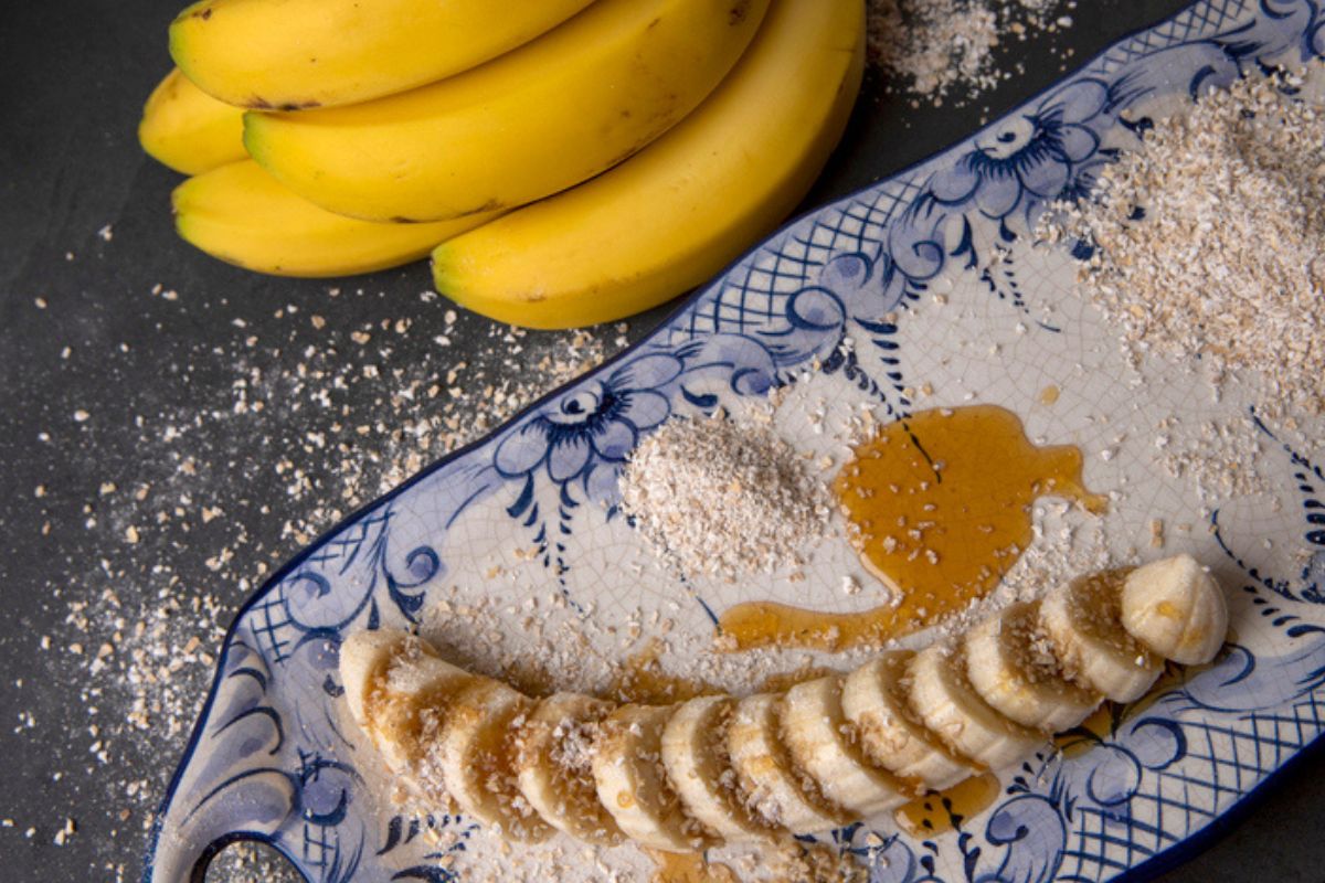 Sobremesa proteica sem açúcar feita de maneira rápida; experimente