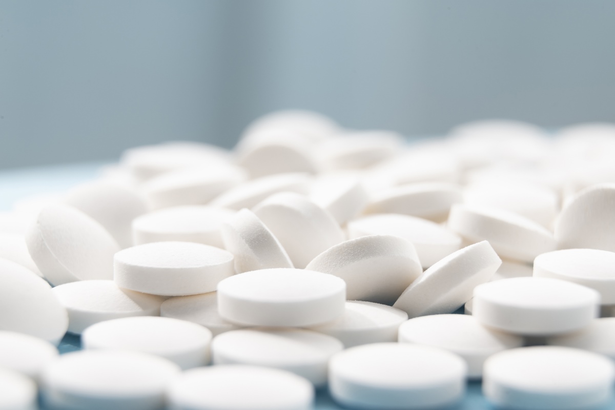 Qual é o medicamento proibido por suspeita de contaminação com inseto