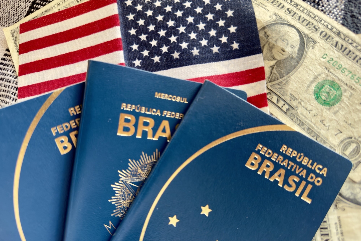 Brasileiros trocam férias curtas por planos de vida nos EUA