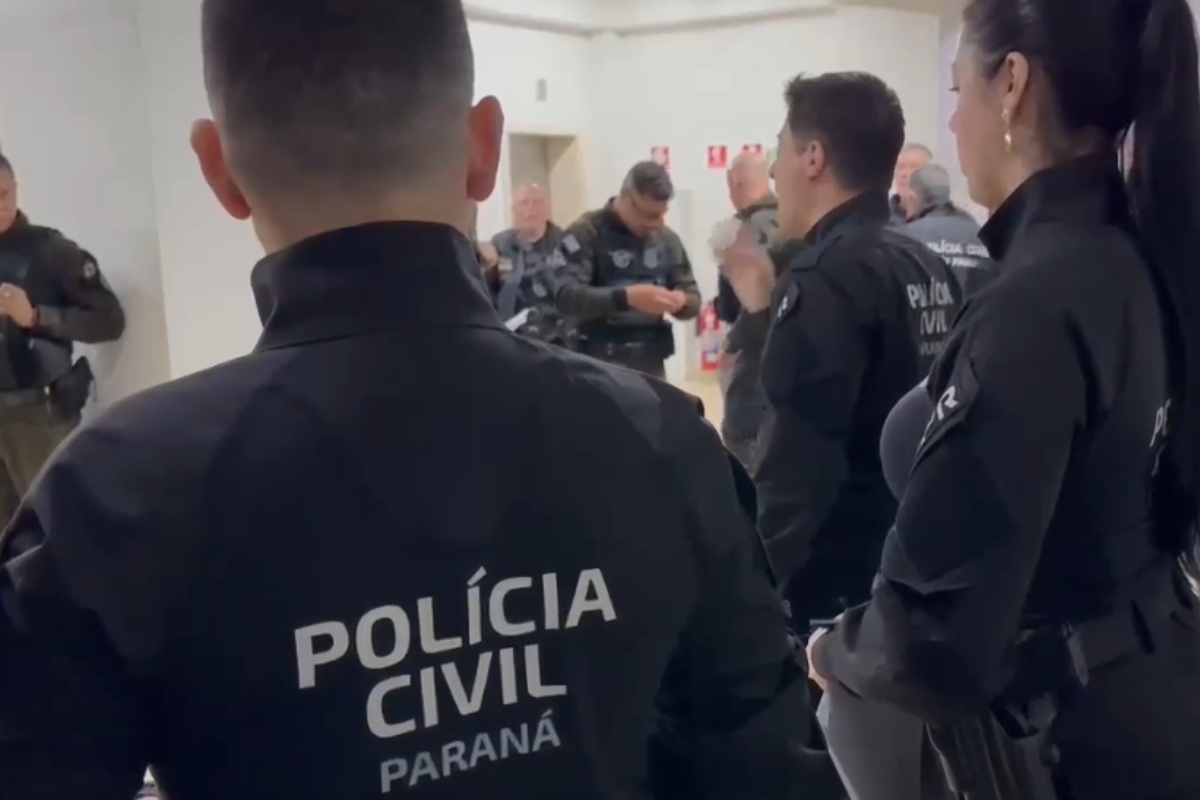 Adolescente desabafa sobre vídeo de suruba em ônibus: “Fui vítima”