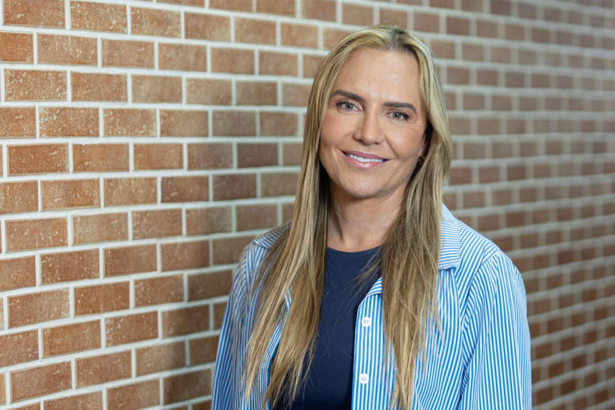 Celina lidera disputa pelo GDF com 28% das intenções de voto, diz Ipespe