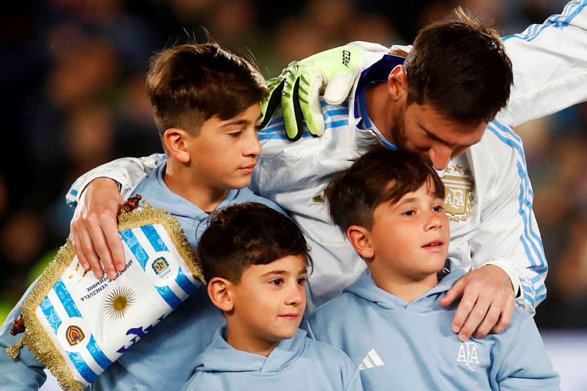 Eliminatórias: Messi se emociona em último jogo em casa pela Argentina