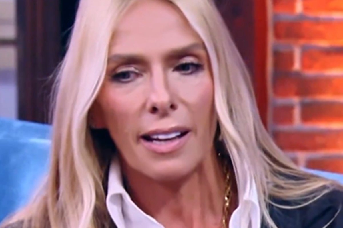 Adriane Galisteu emociona ao falar das perdas do pai, irmão e Senna