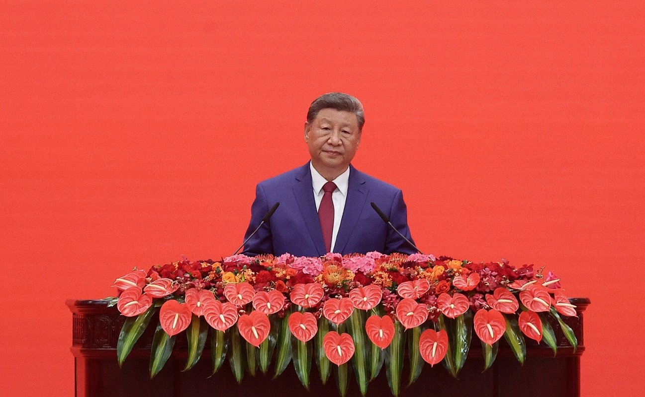 Xi Jinping fala sobre passado e futuro da China em desfile militar