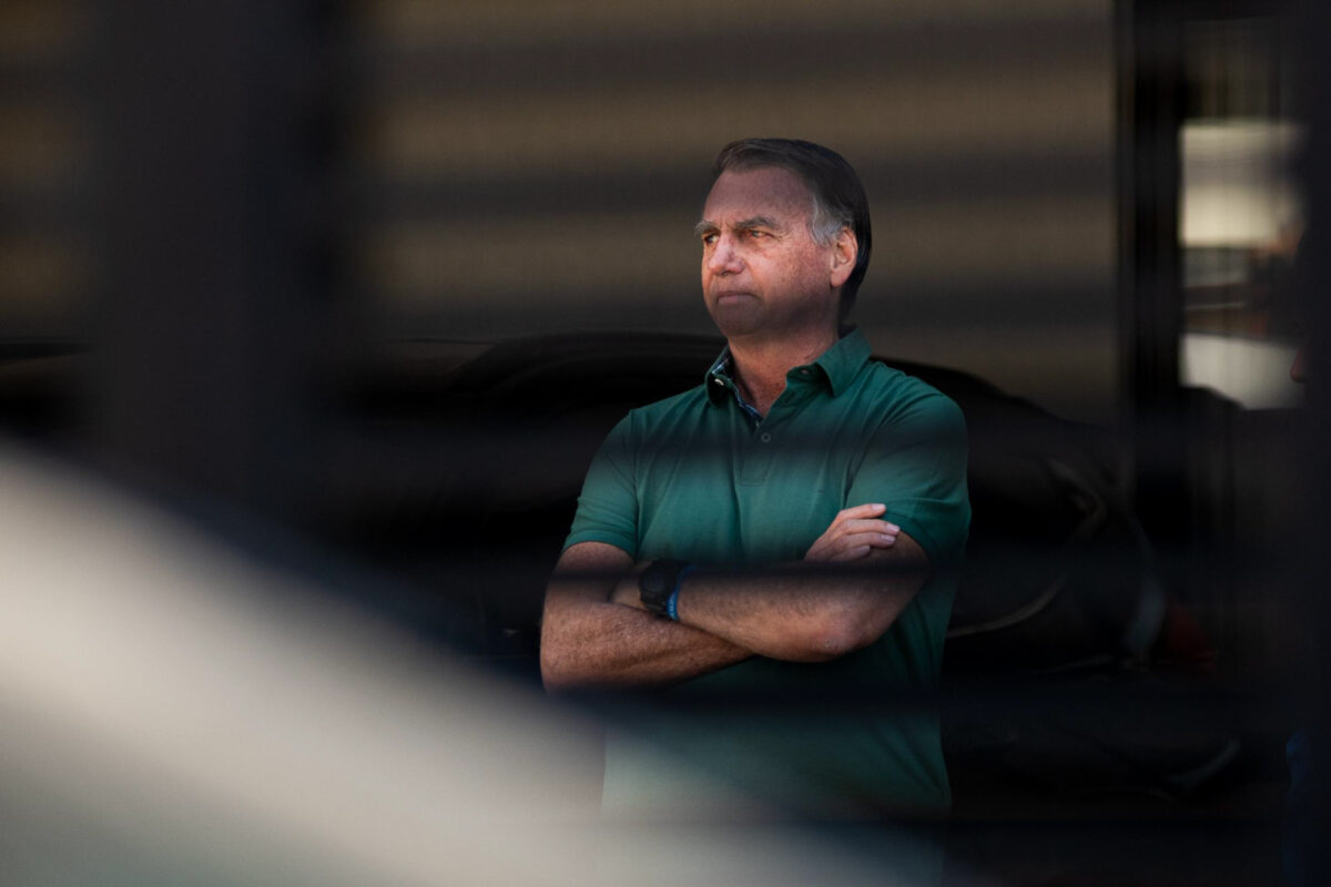 Datafolha: prisão de Bolsonaro é defendida por 50% e rejeitada por 43%