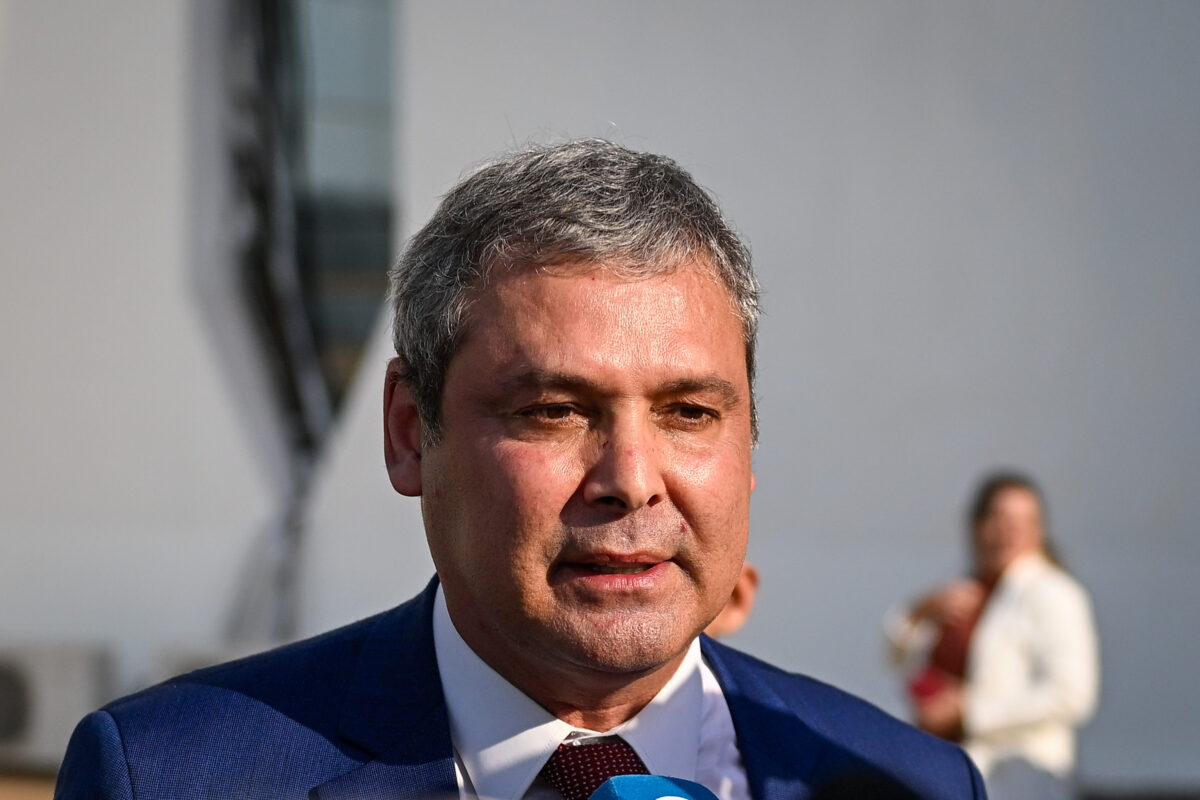 Líder do PT celebra condenação de Bolsonaro pelo STF: “Emocionado”