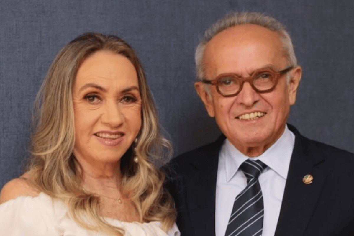 A primeira-dama de João Pessoa, Lauremília Lucena, ao lado do marido, Cícero Lucena