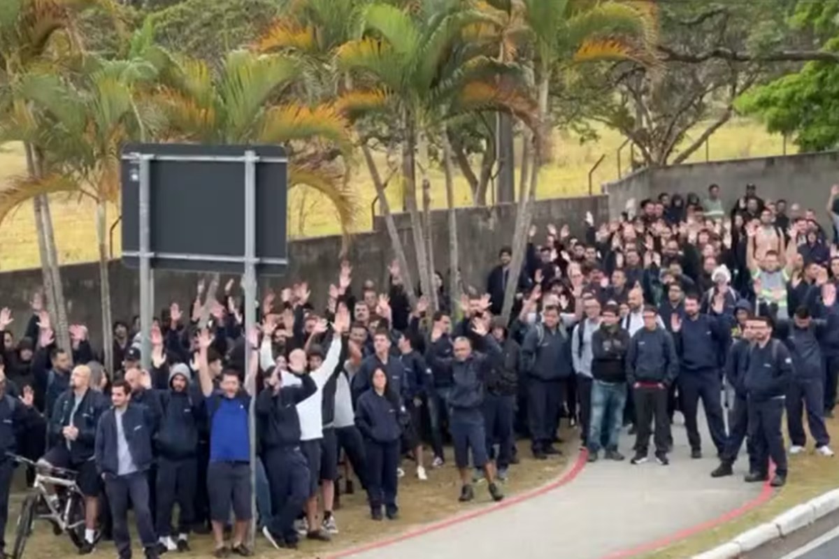 Funcionários da Embraer entram em greve por tempo indeterminado